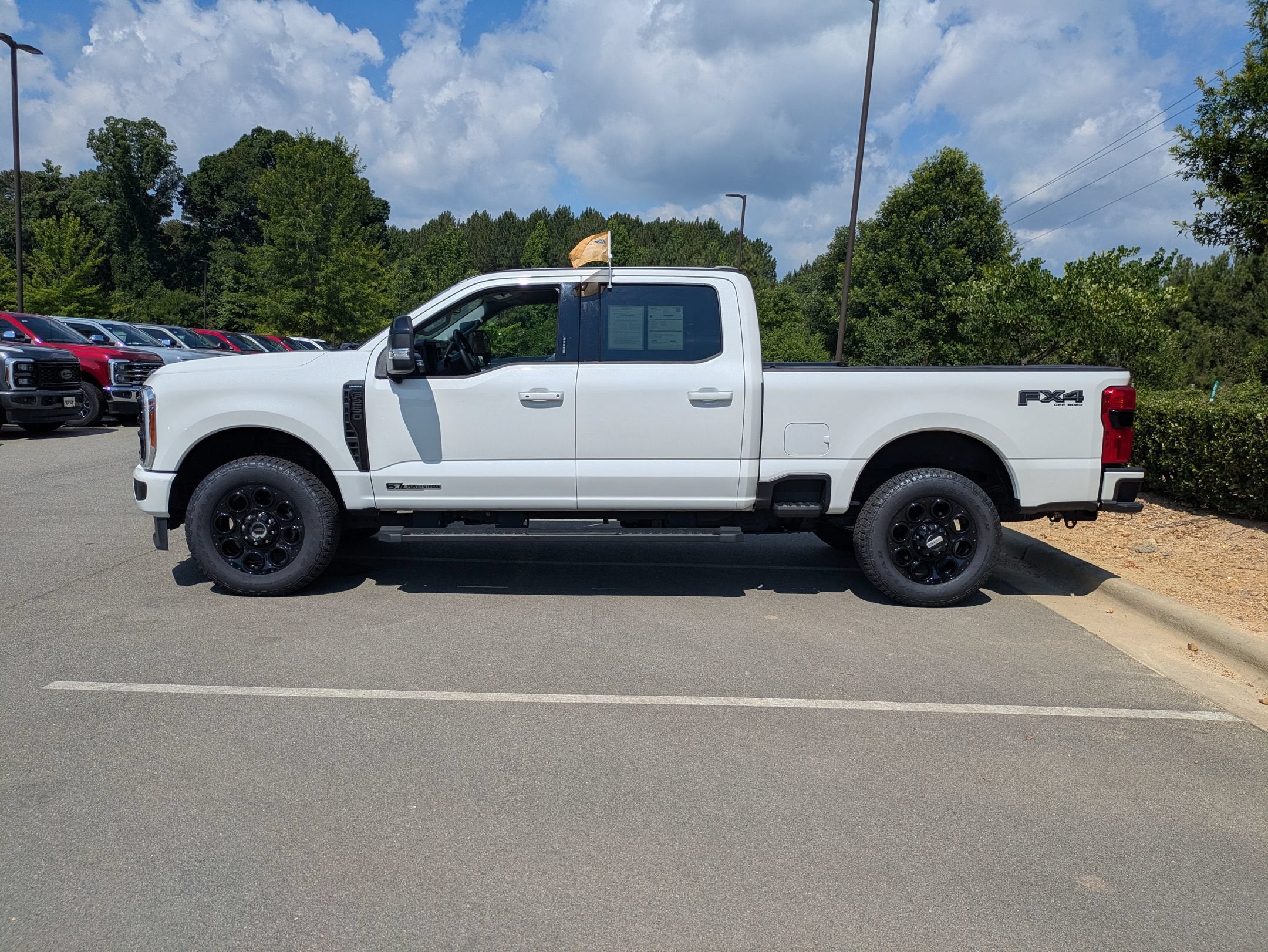 2023 Ford Super Duty F-250 SRW LARIAT