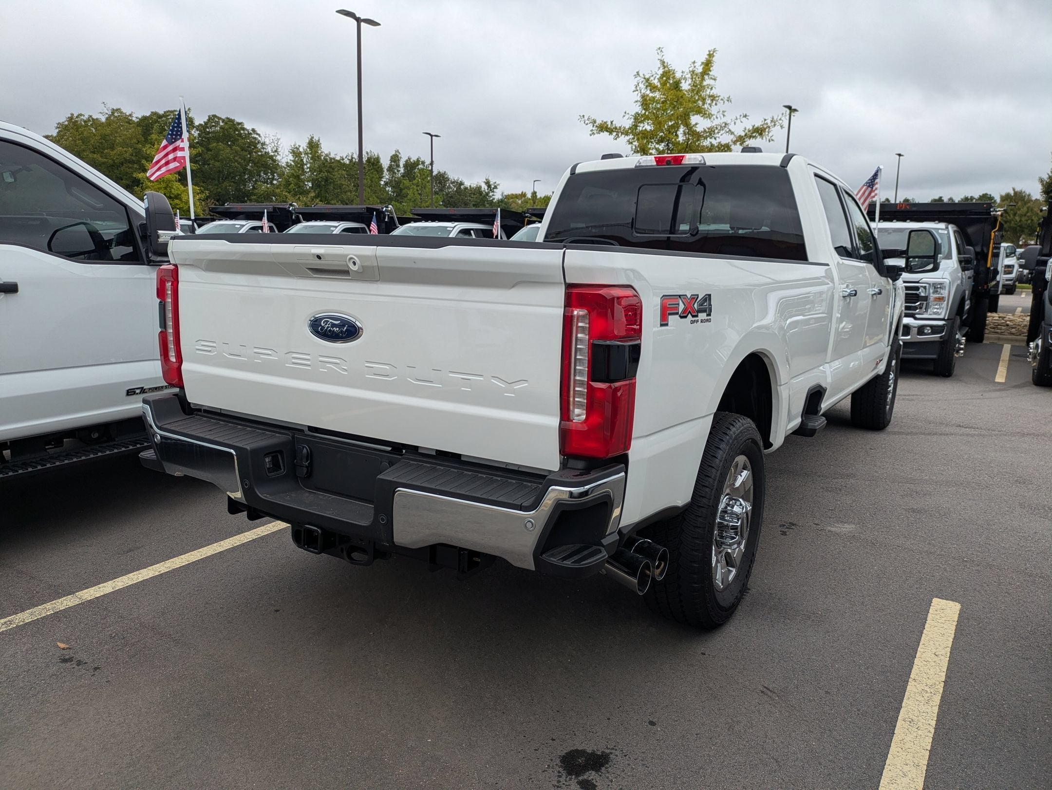 2026 Ford Super Duty F-350 SRW LARIAT