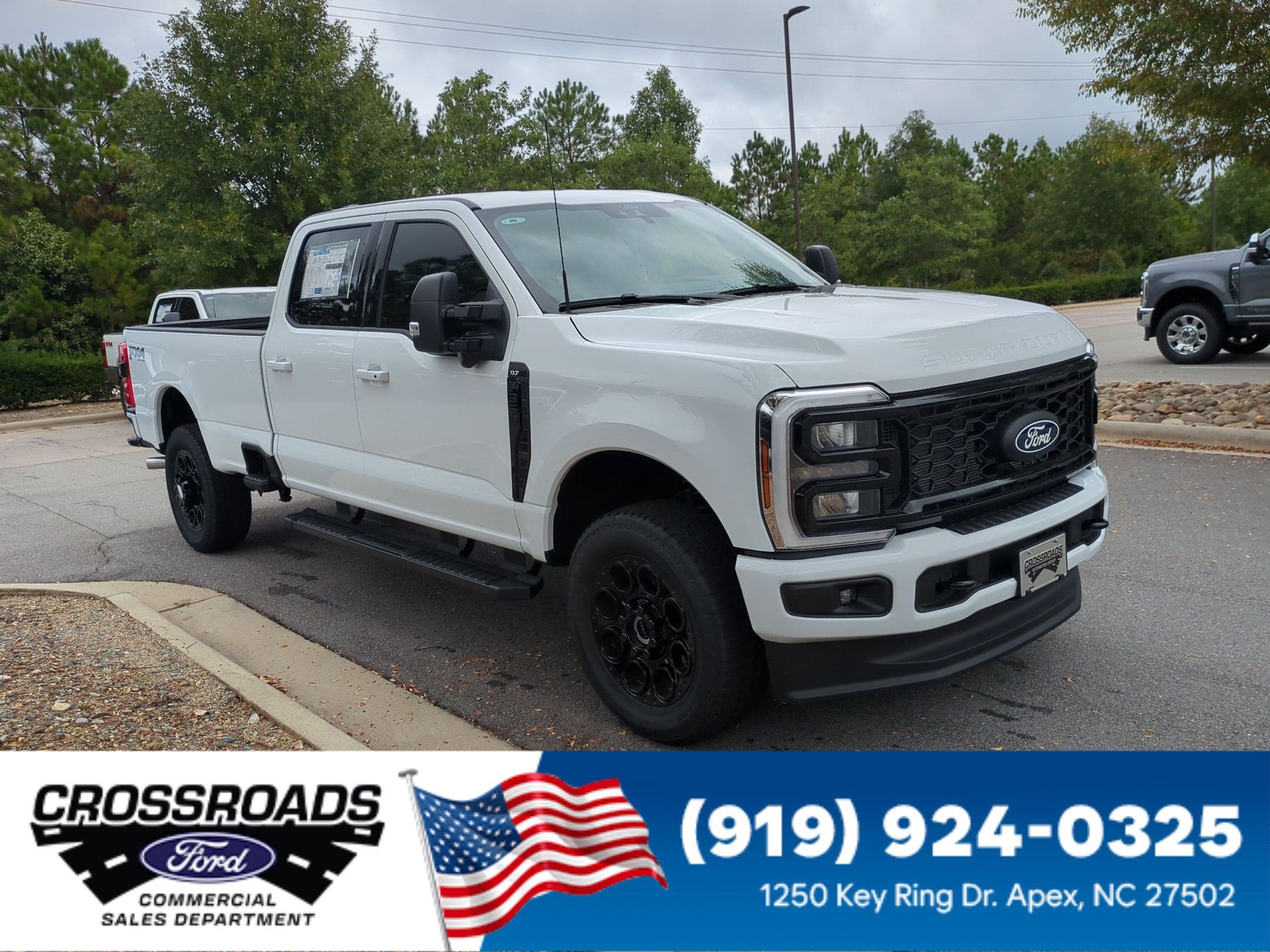2027 Ford Super Duty F-350 SRW XLT