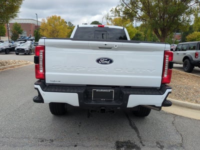 2027 Ford Super Duty F-350 SRW XLT