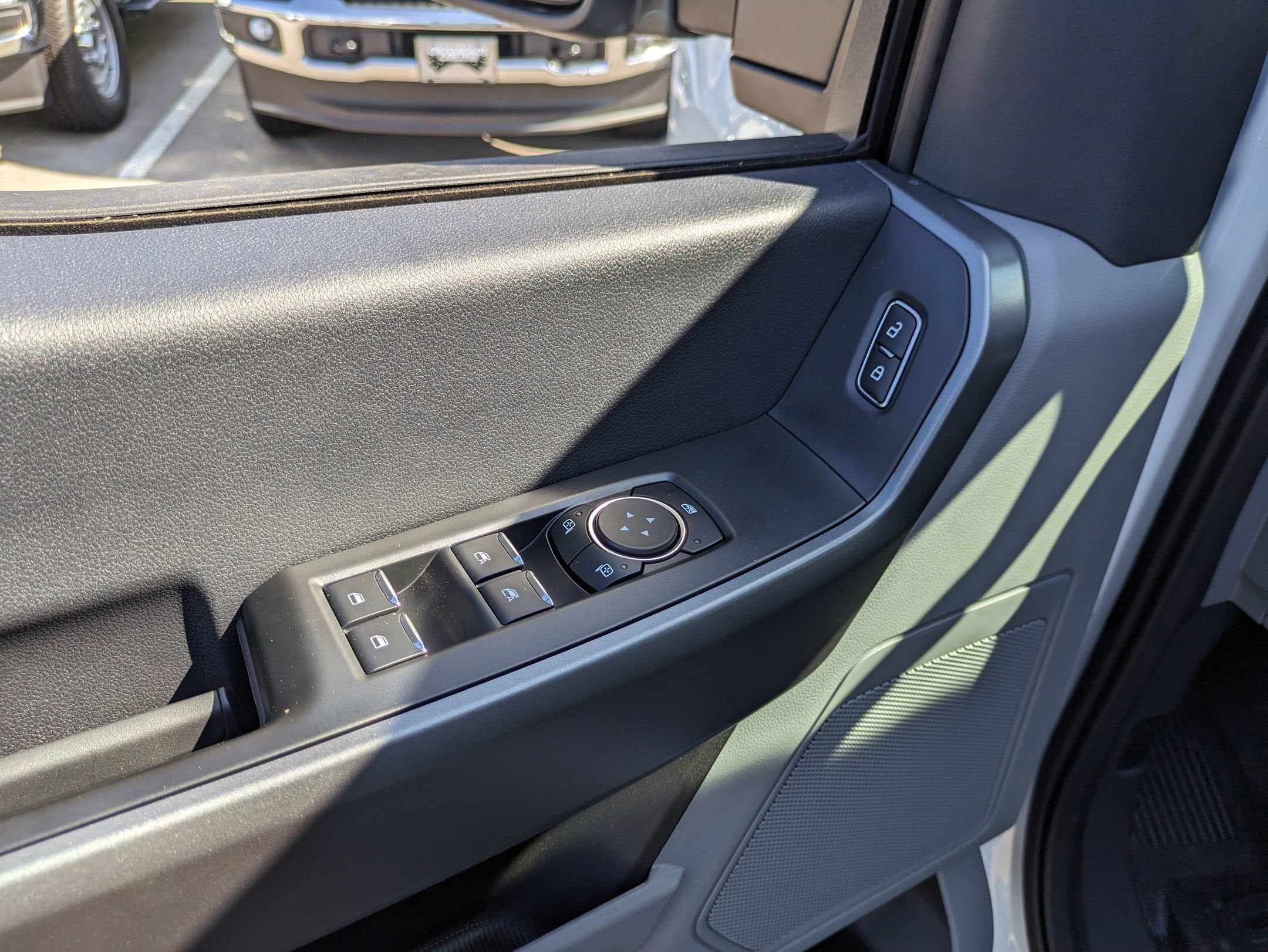 2025 Ford Super Duty F-350 SRW XLT