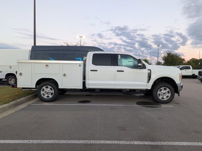 2025 Ford Super Duty F-350 SRW XLT