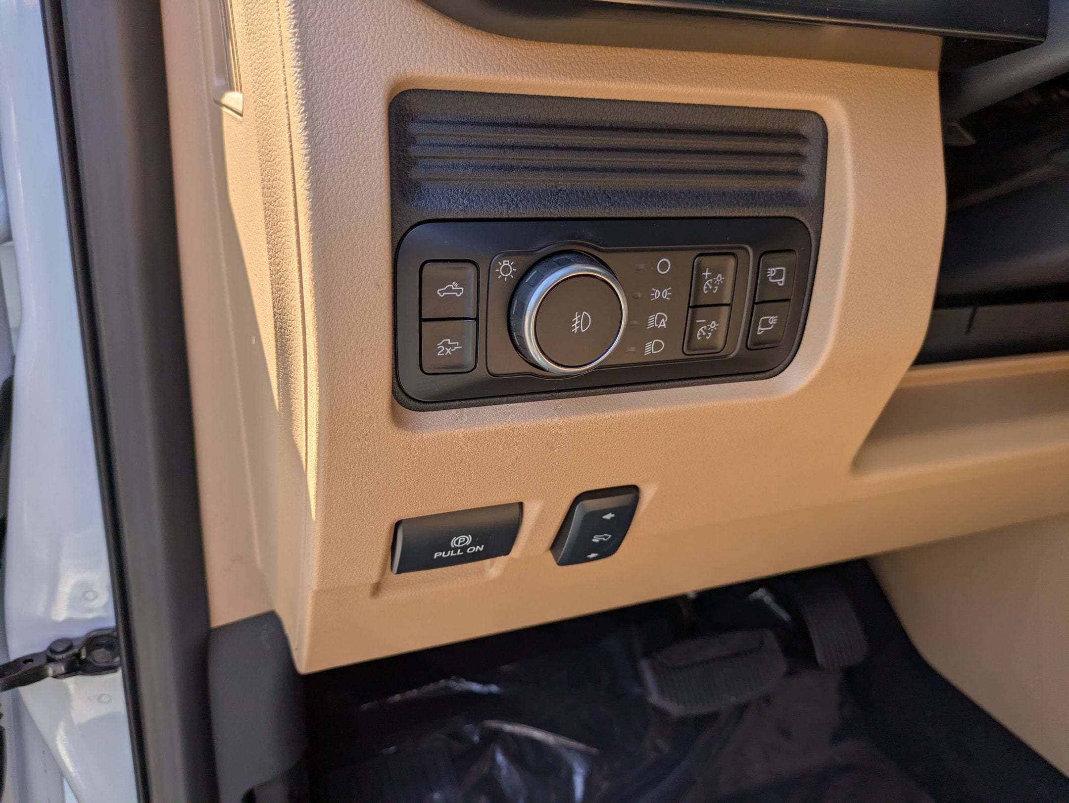 2026 Ford Super Duty F-350 DRW LARIAT