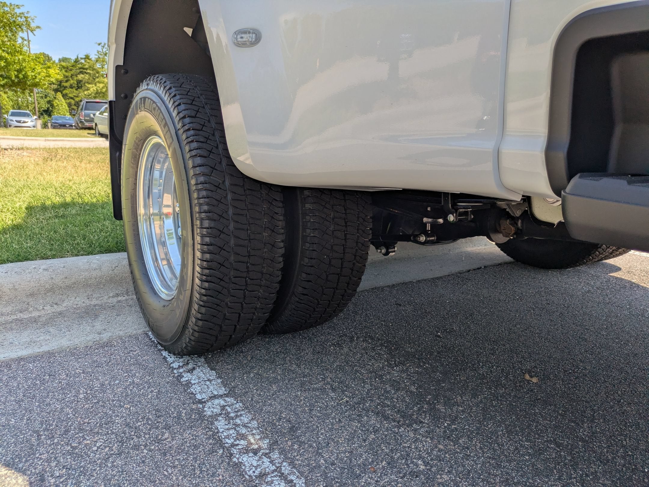 2026 Ford Super Duty F-350 DRW LARIAT