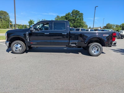 2026 Ford Super Duty F-350 DRW LARIAT