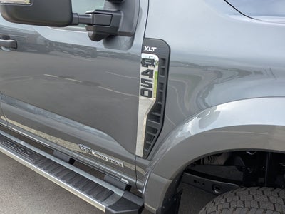 2026 Ford Super Duty F-450 DRW XLT