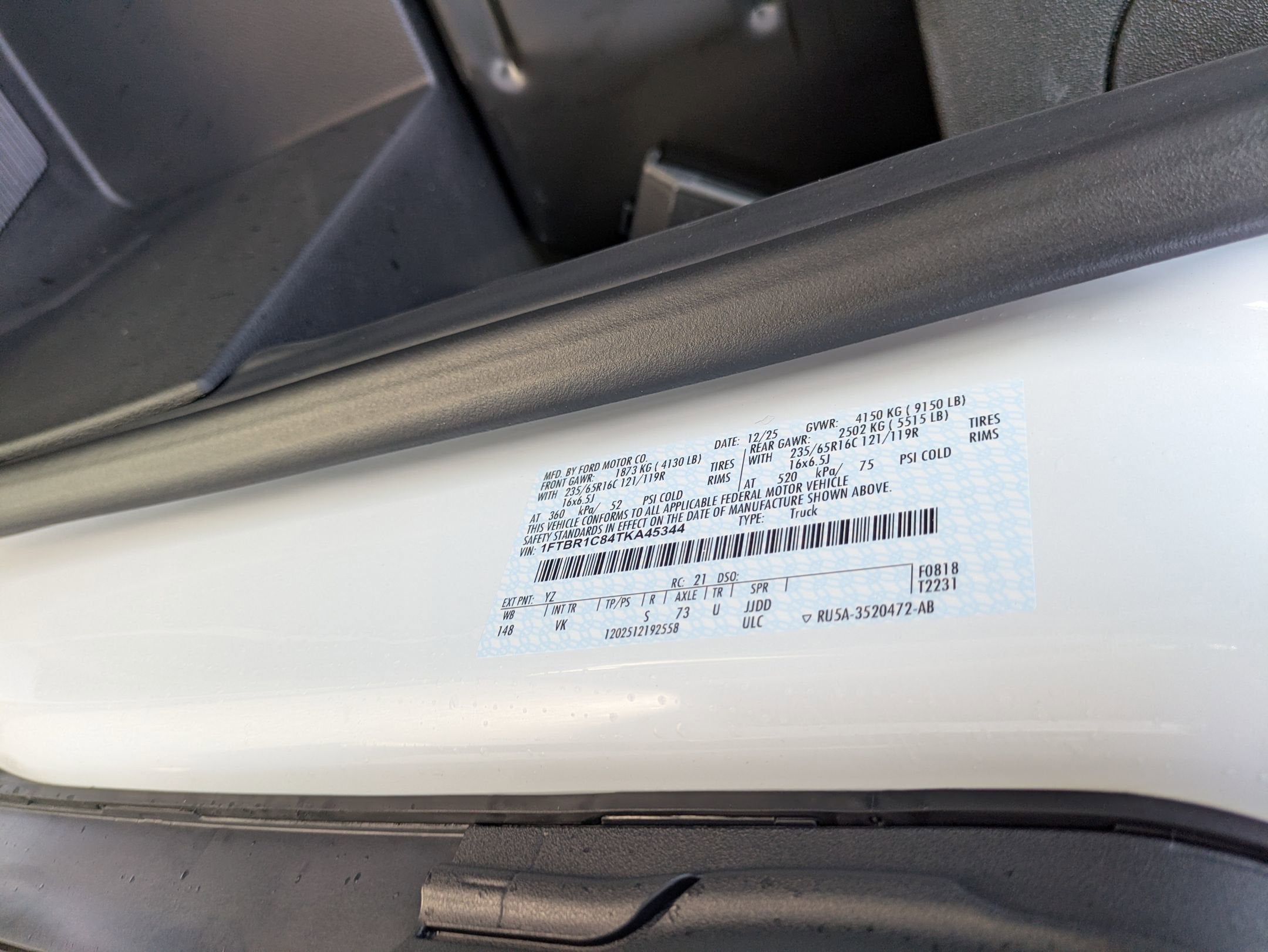 2026 Ford Transit Cargo Van Base