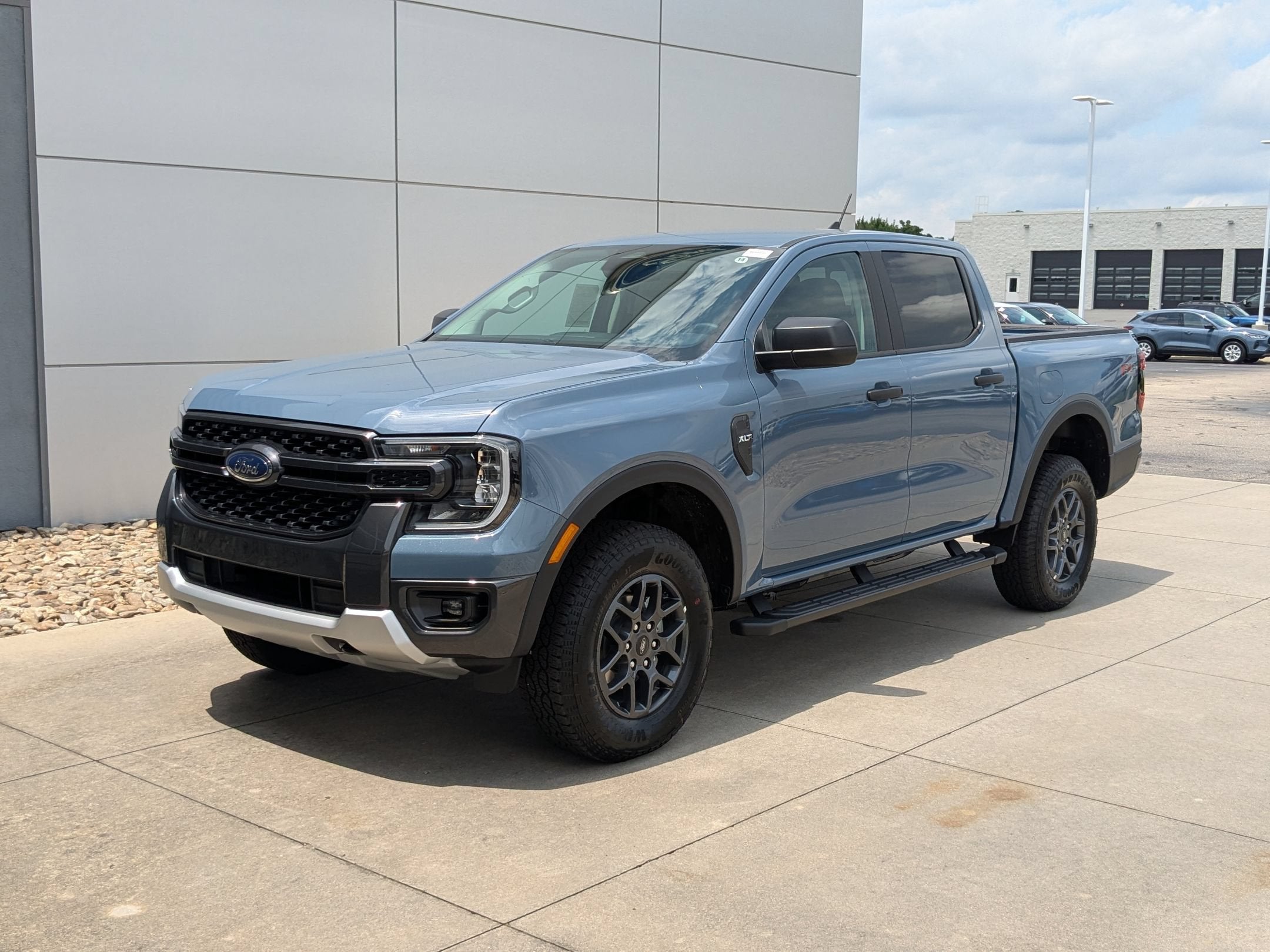 2025 Ford Ranger XLT - Photo 8