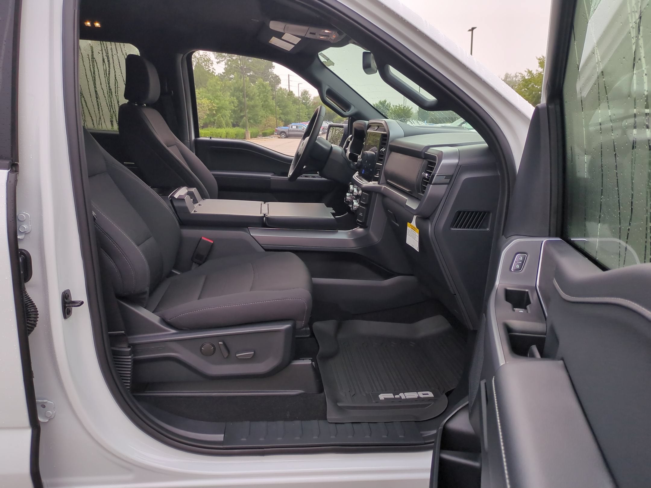 2026 Ford F-150 XLT - Crossroads Courtesy Demo