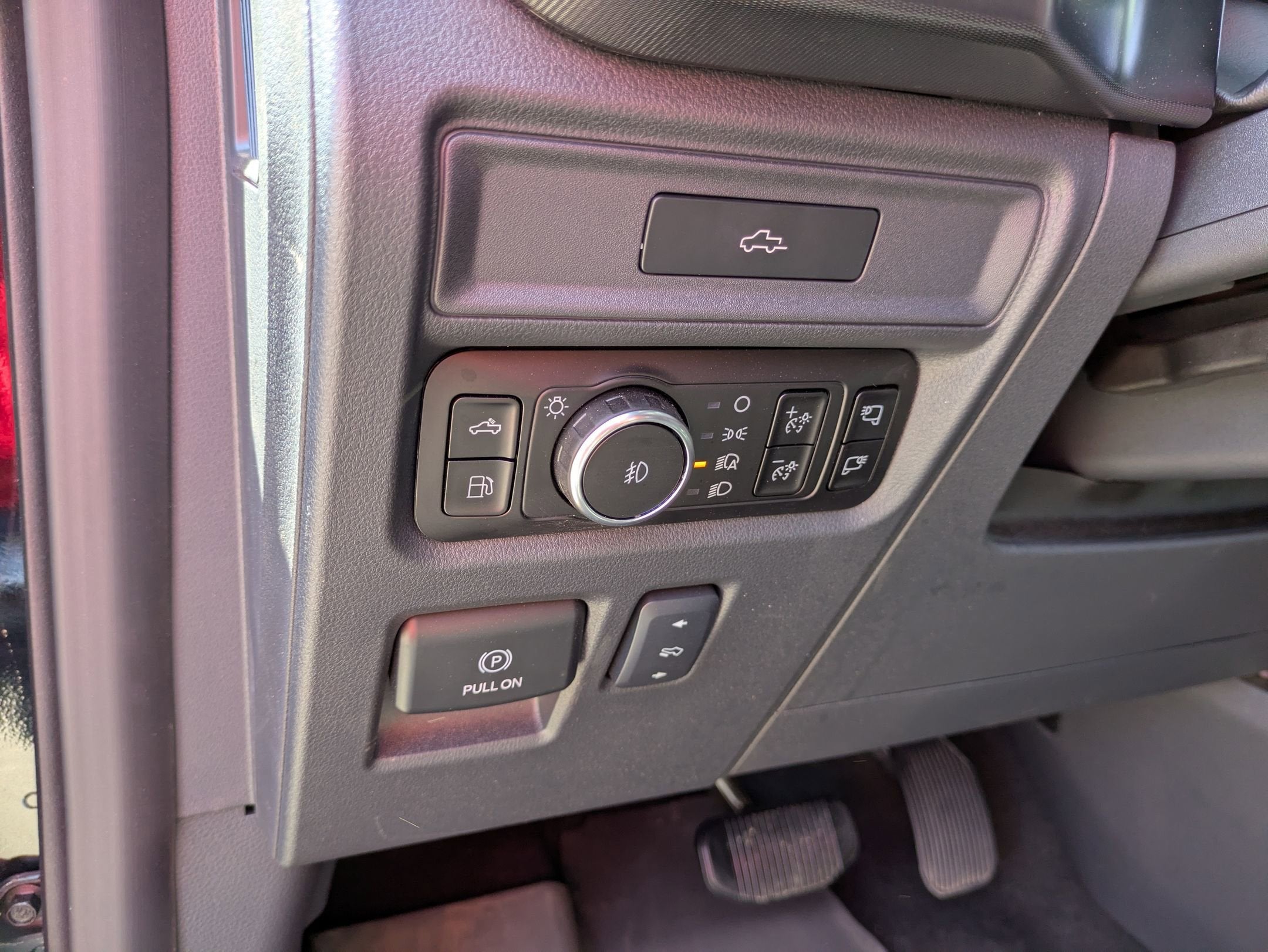 2026 Ford F-150 LARIAT - Crossroads Courtesy Demo