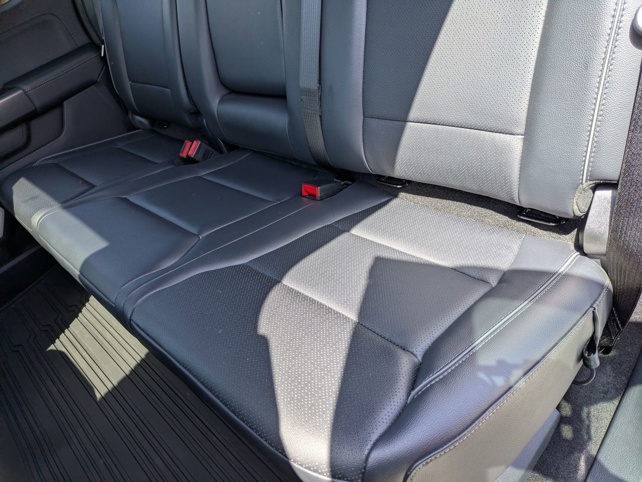 2026 Ford F-150 LARIAT - Crossroads Courtesy Demo