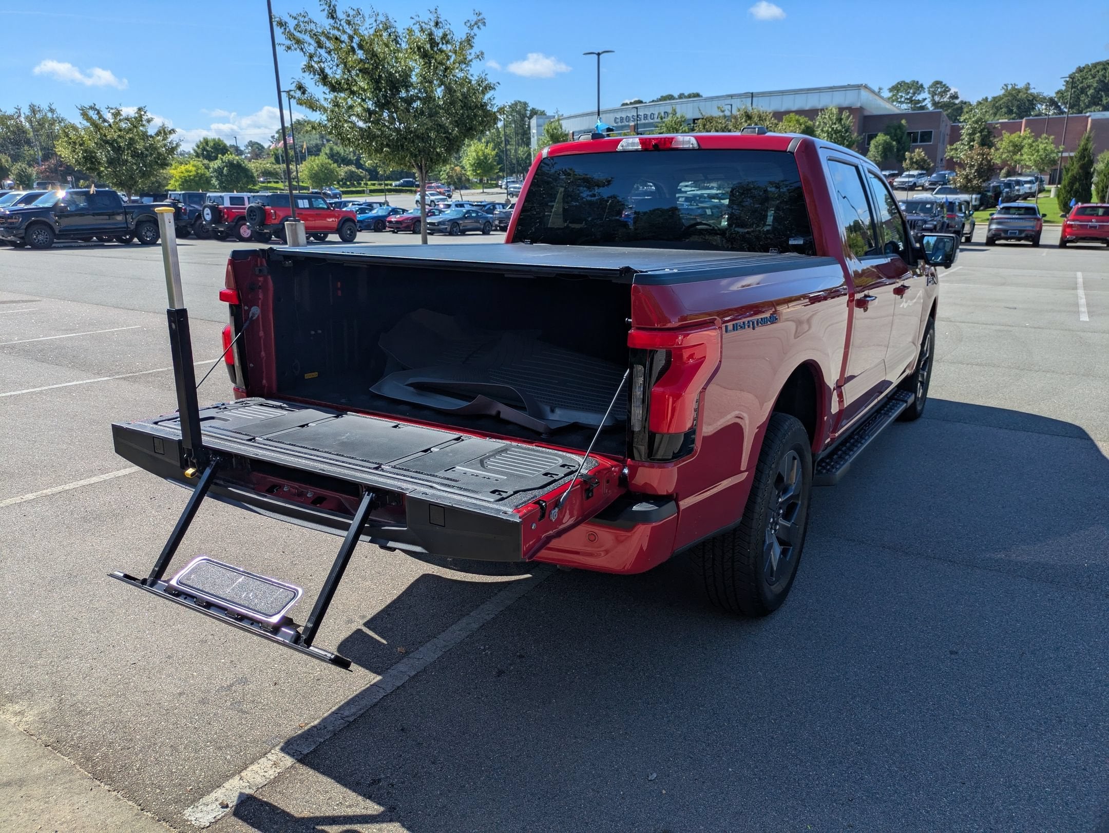 2025 Ford F-150 Lightning Flash