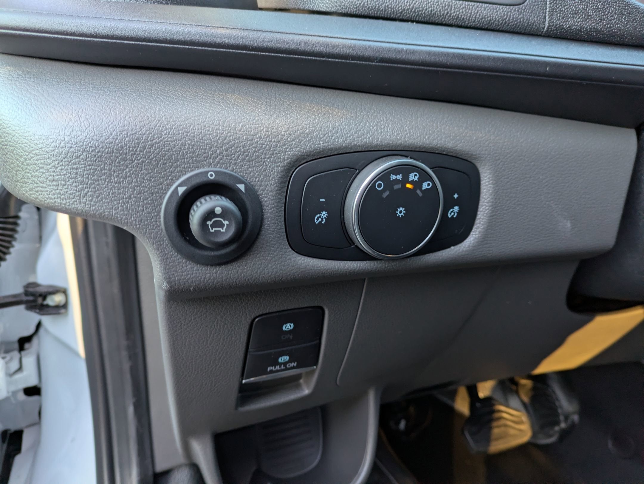 2026 Ford Transit Cargo Van T-150 130" Low Rf 8800 GVWR RWD