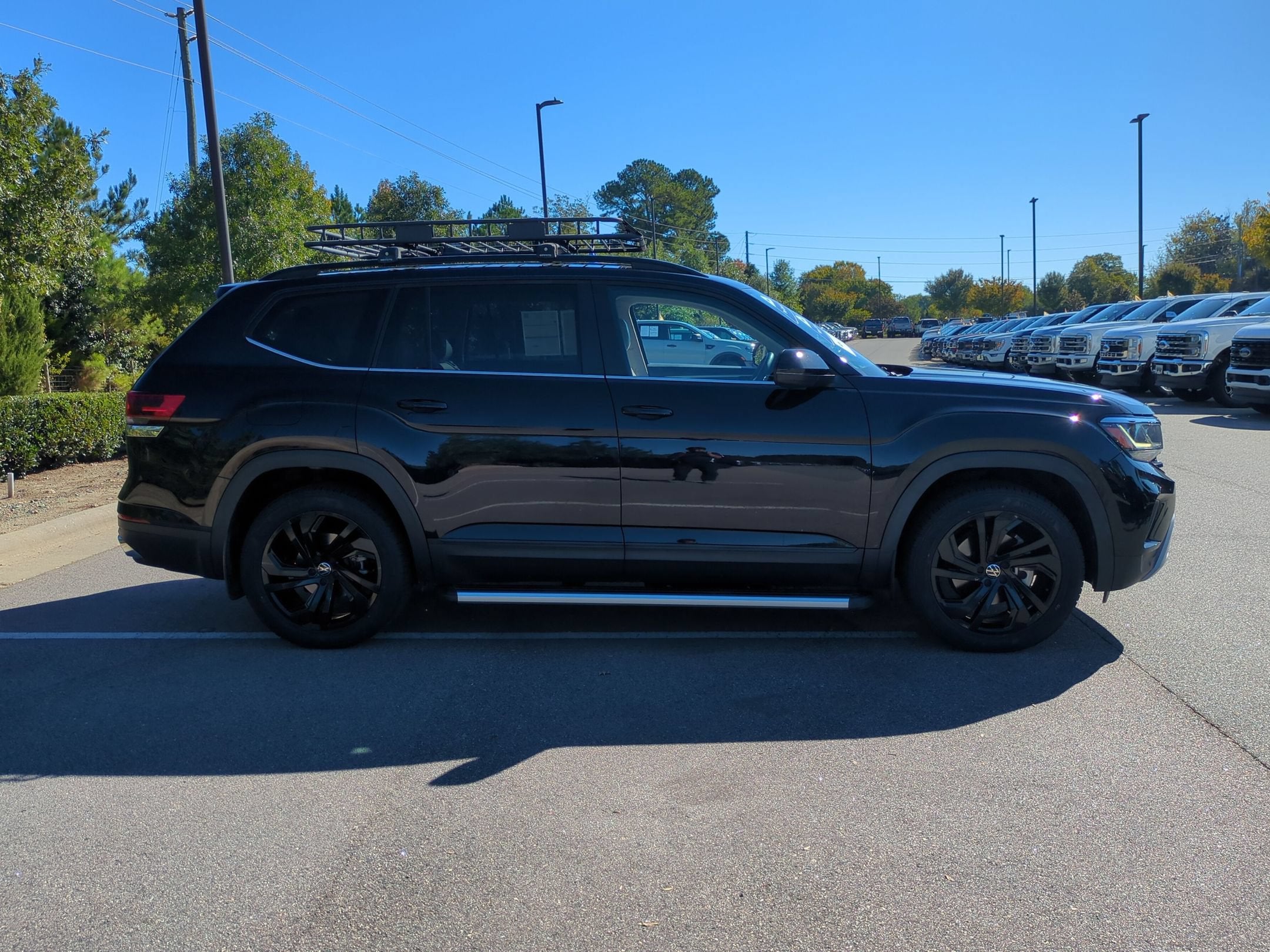 2022 Volkswagen Atlas 3.6L V6 SE w/Technology