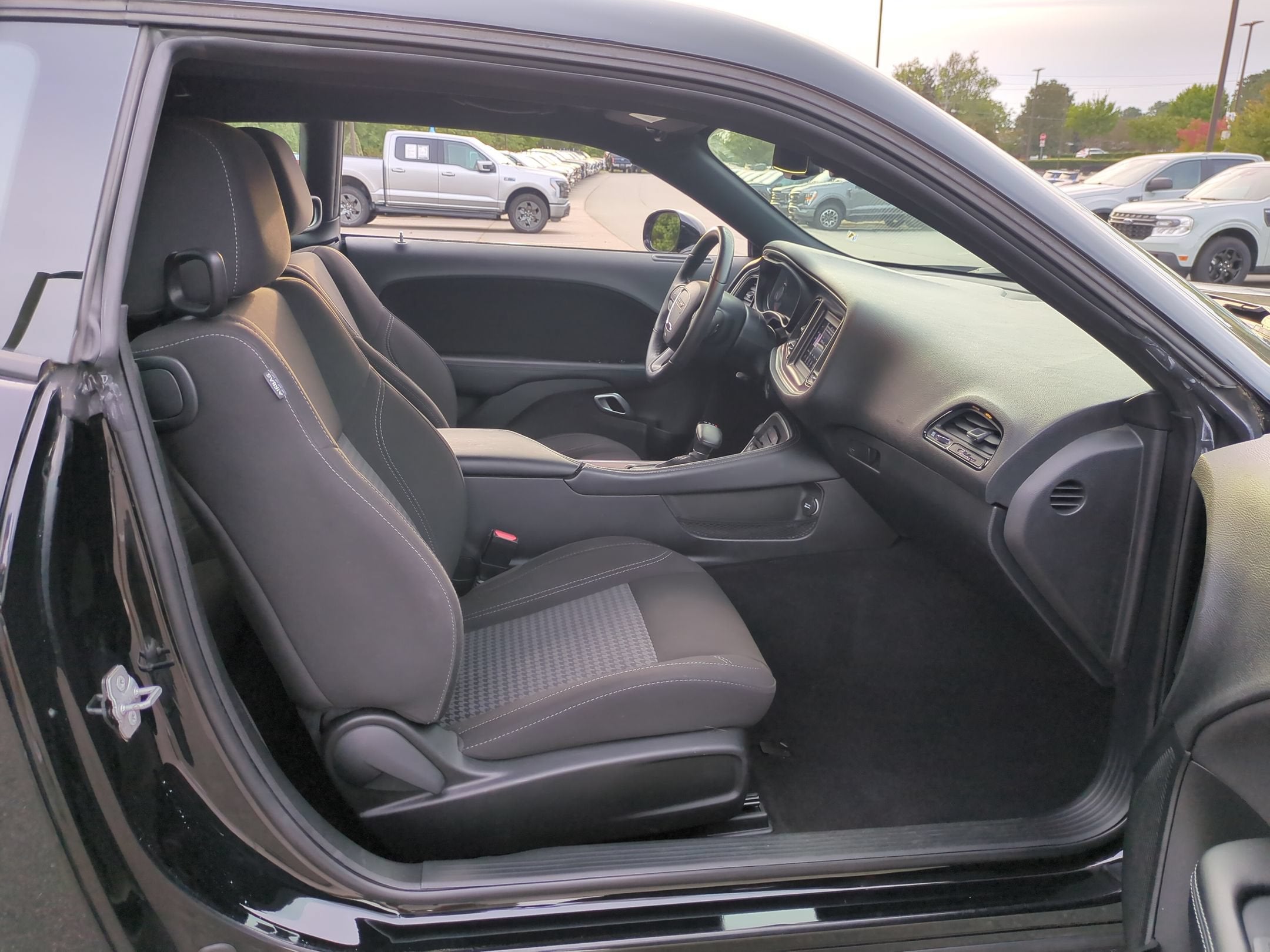 2021 Dodge Challenger SXT