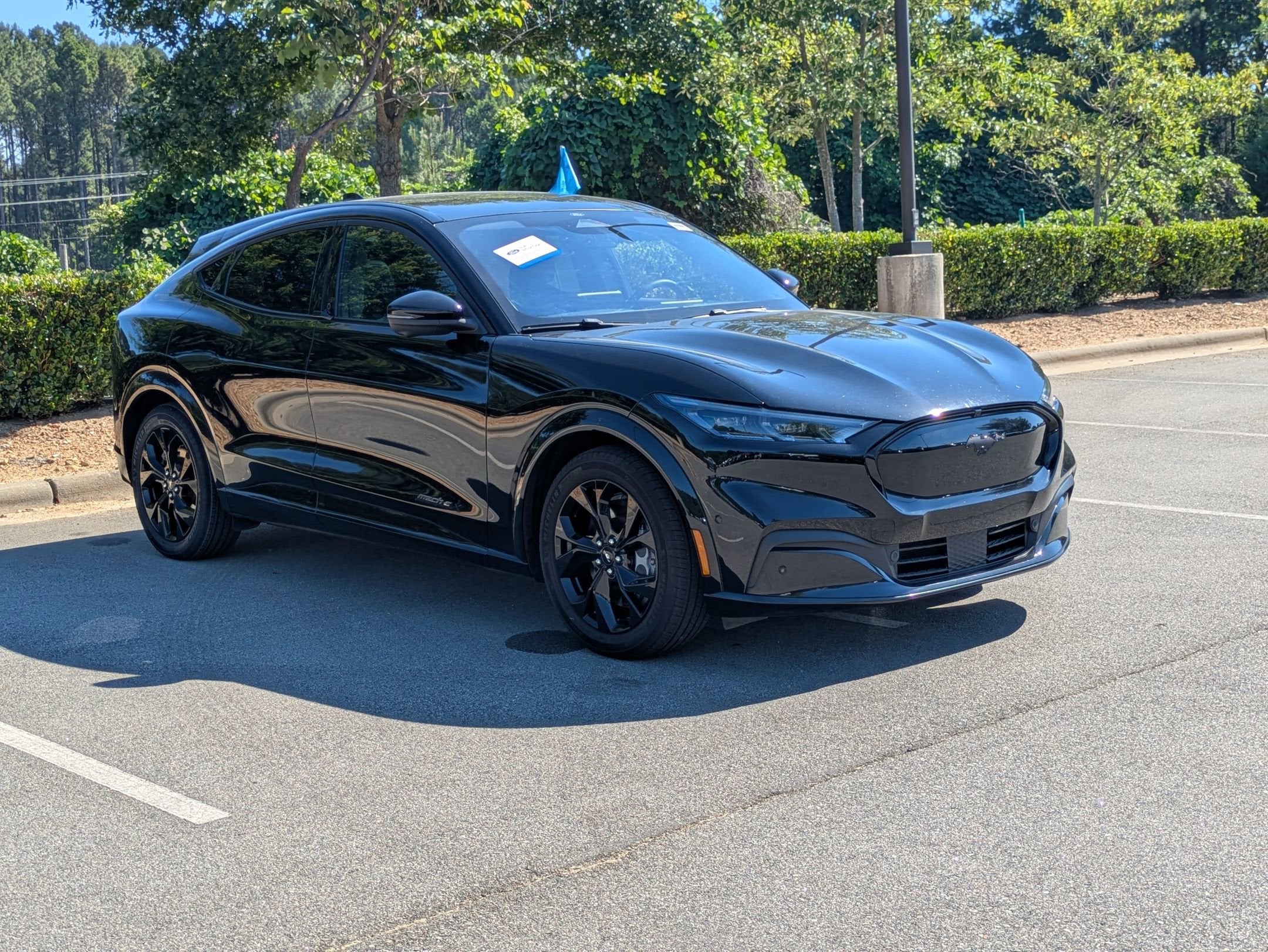 2023 Ford Mustang-Mach-e Premium's photo