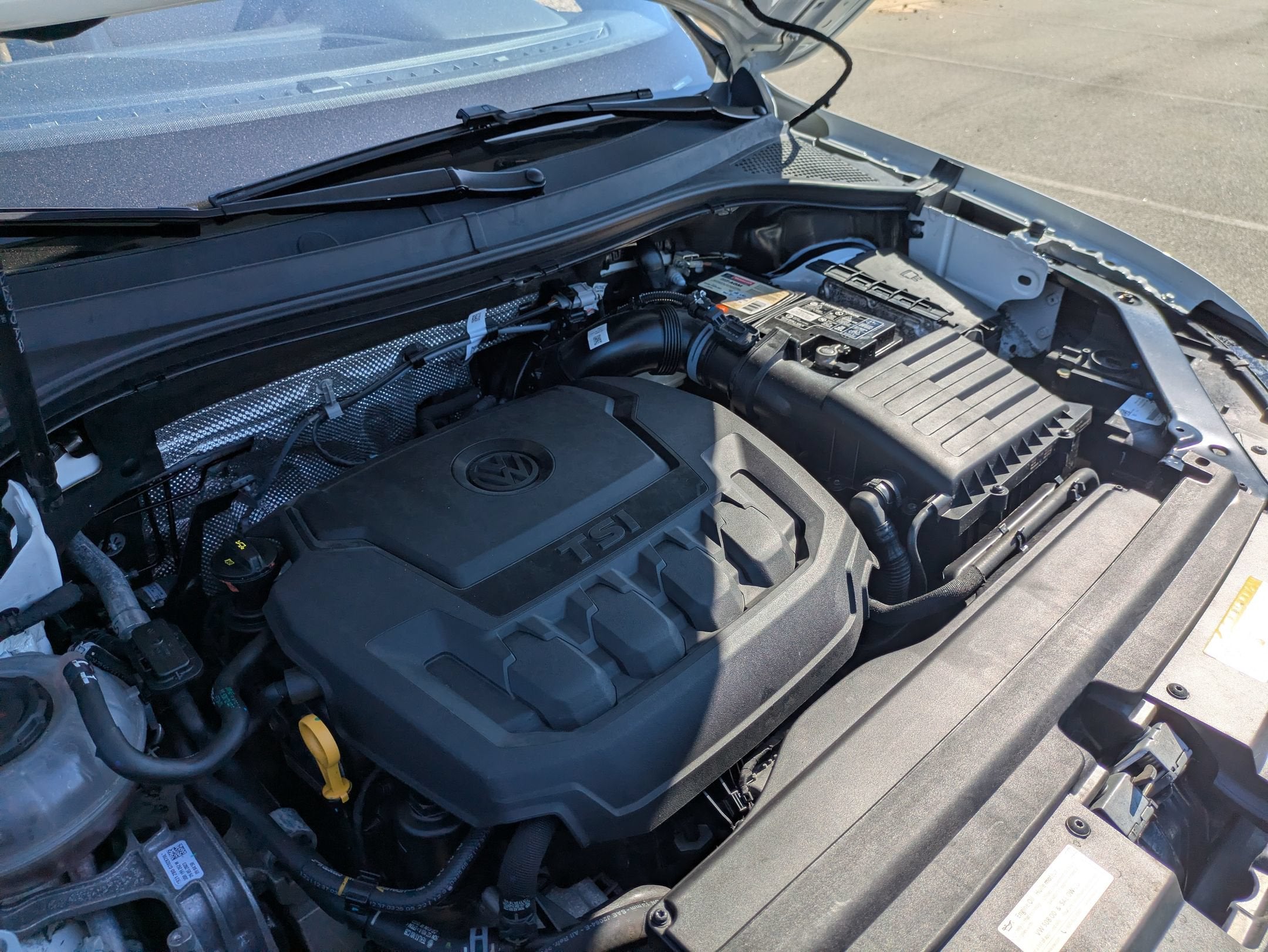 2023 Volkswagen Tiguan SE R-Line Black