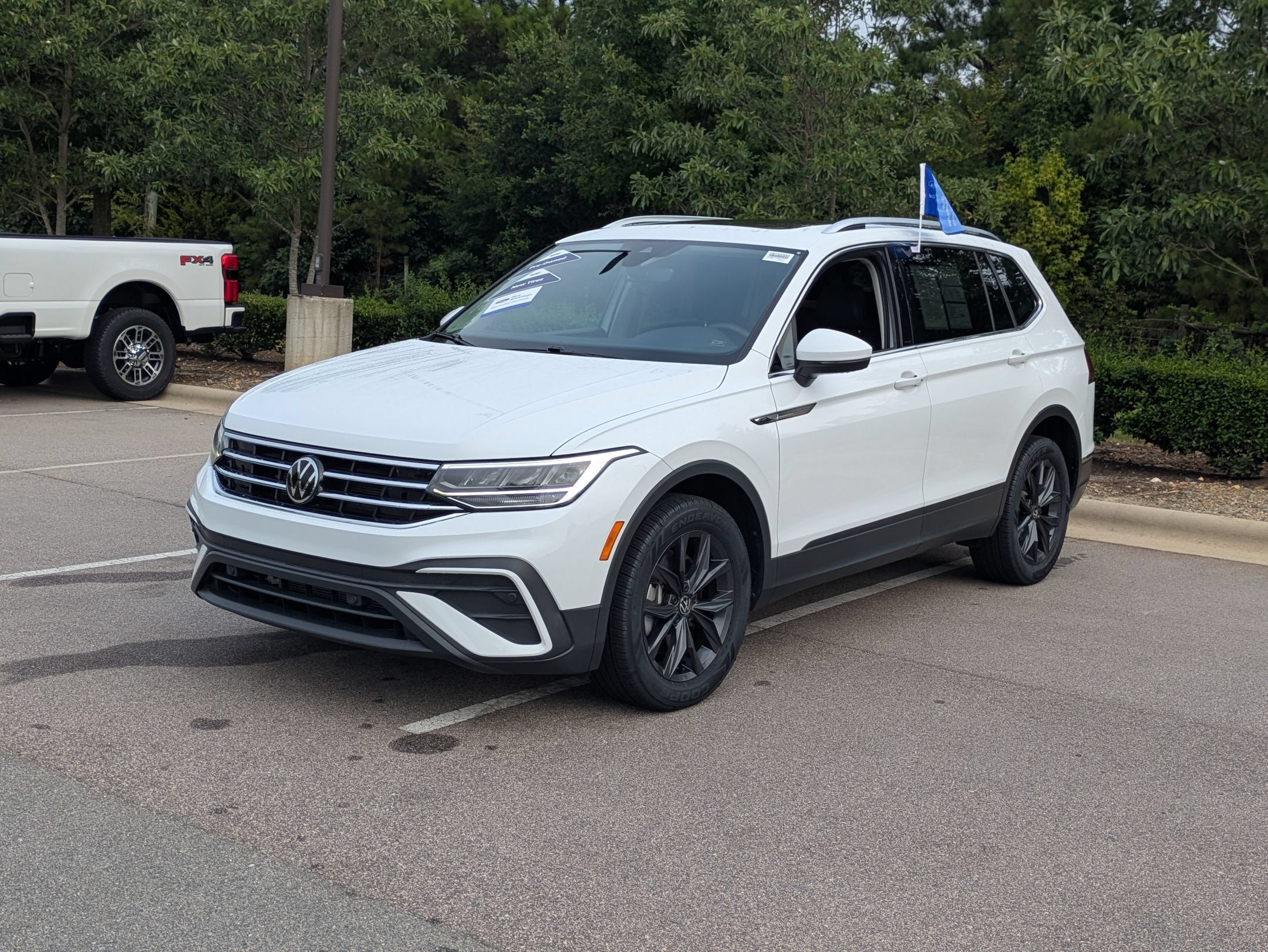 2024 Volkswagen Tiguan SE