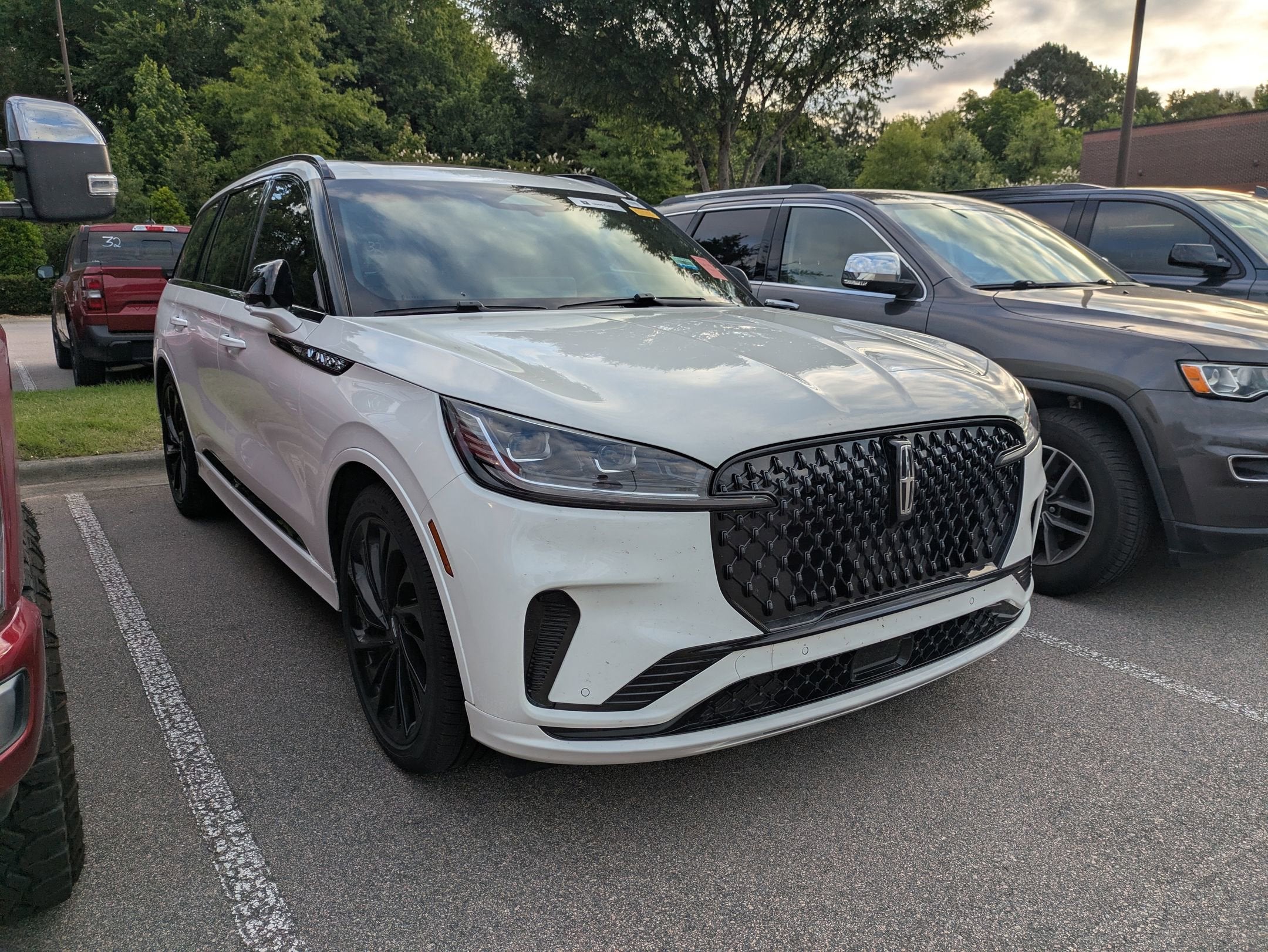 2025 Lincoln Aviator Reserve AWD's photo