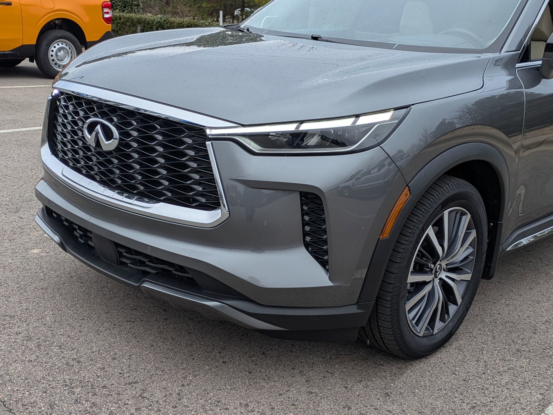 2023 INFINITI QX60 SENSORY