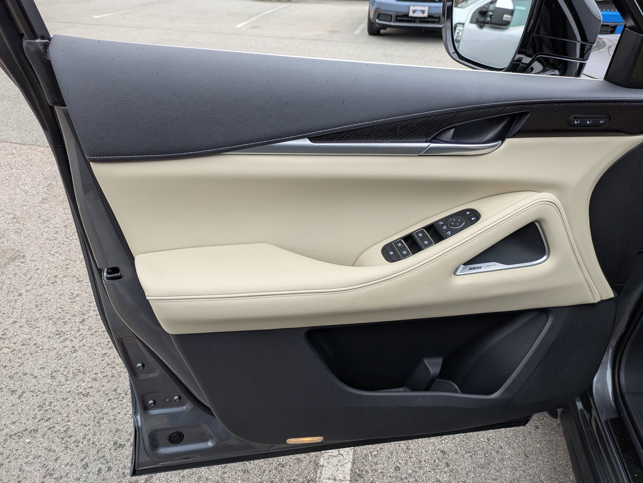 2023 INFINITI QX60 SENSORY