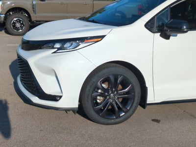 2025 Toyota Sienna XSE