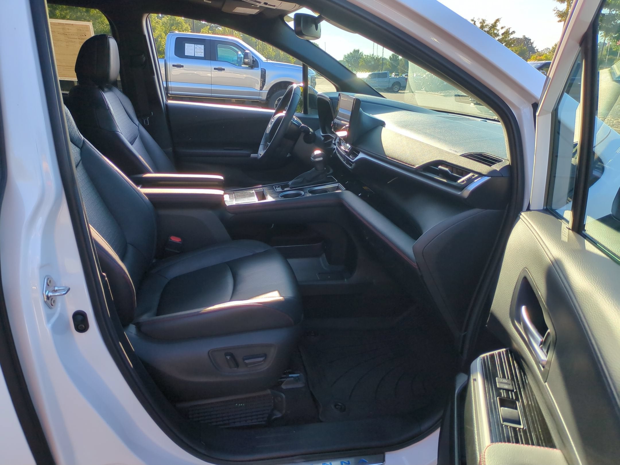 2025 Toyota Sienna XSE