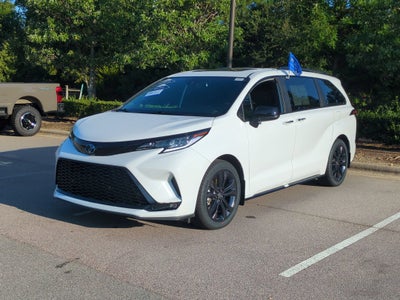 2025 Toyota Sienna XSE