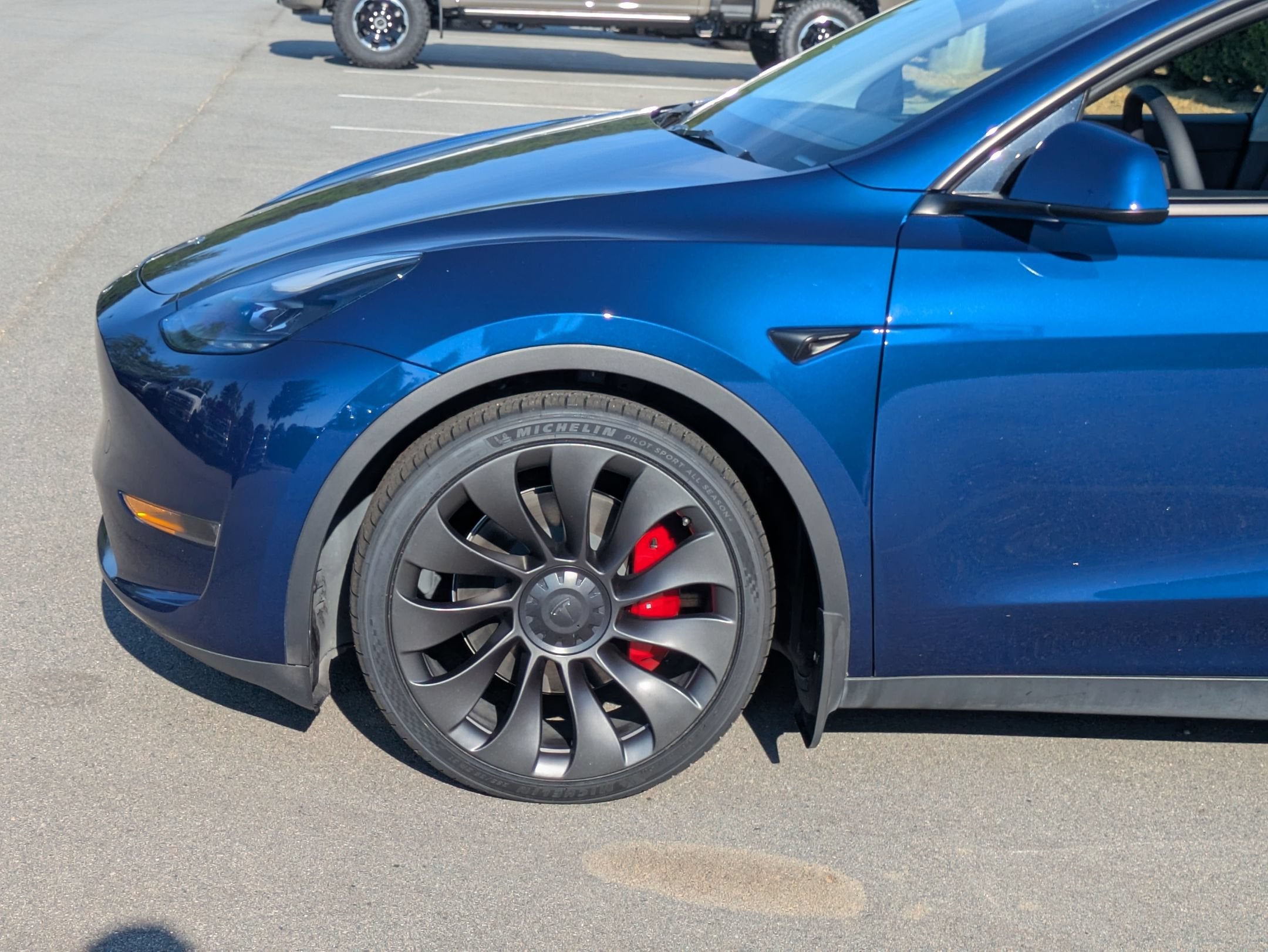 2023 Tesla Model Y Performance