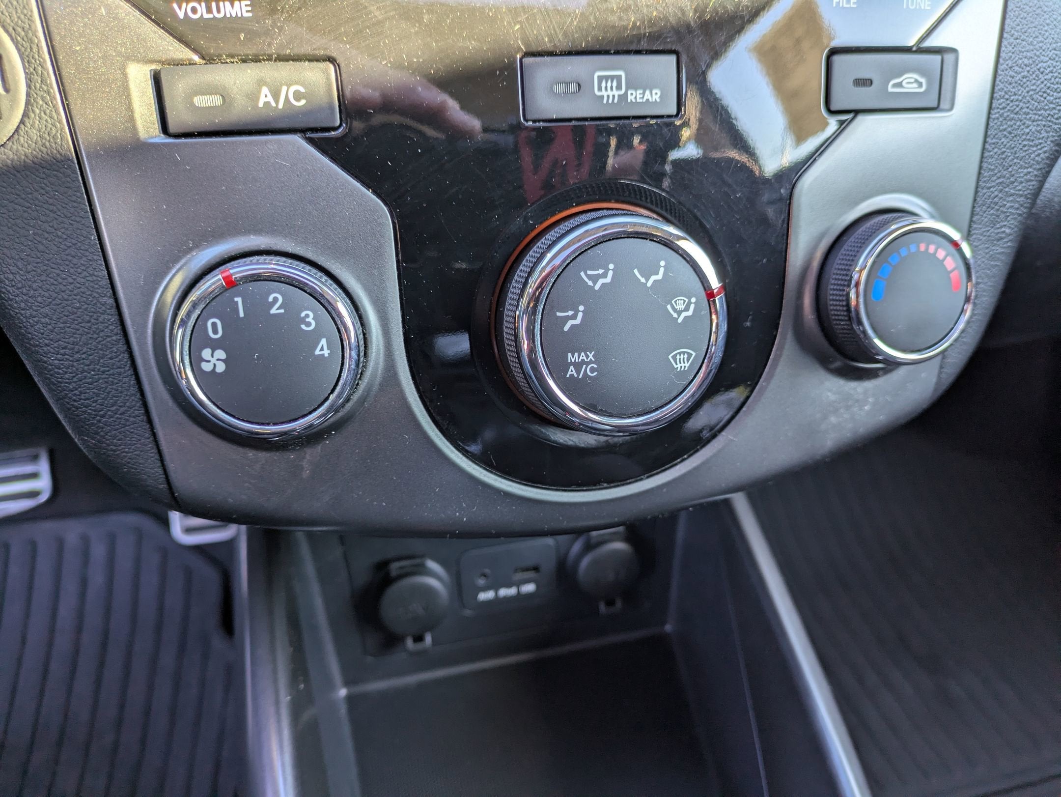 2012 Kia Forte Koup SX