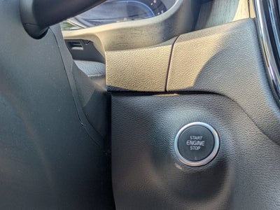 2023 Volvo XC40 Ultimate Dark Theme