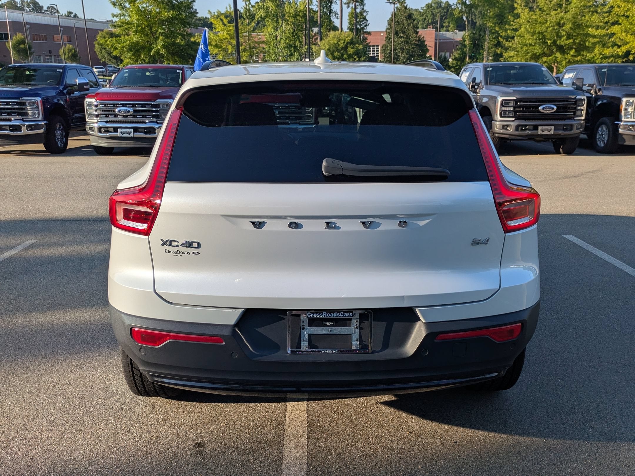 2023 Volvo XC40 Ultimate Dark Theme