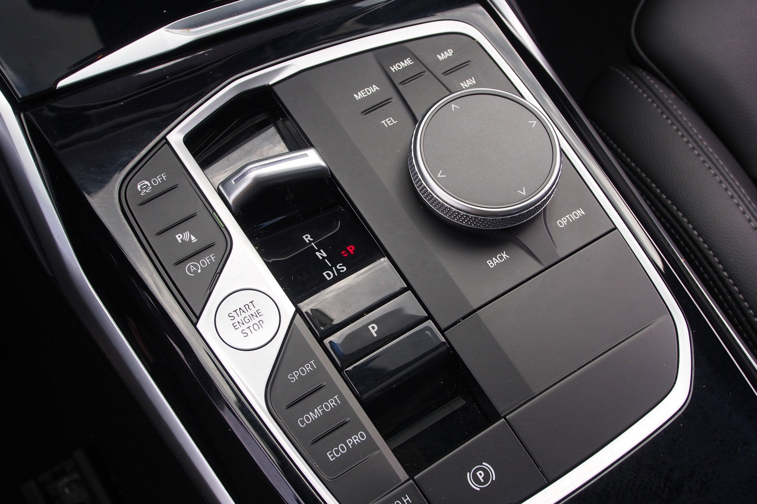 2023 BMW 3 Series 330i