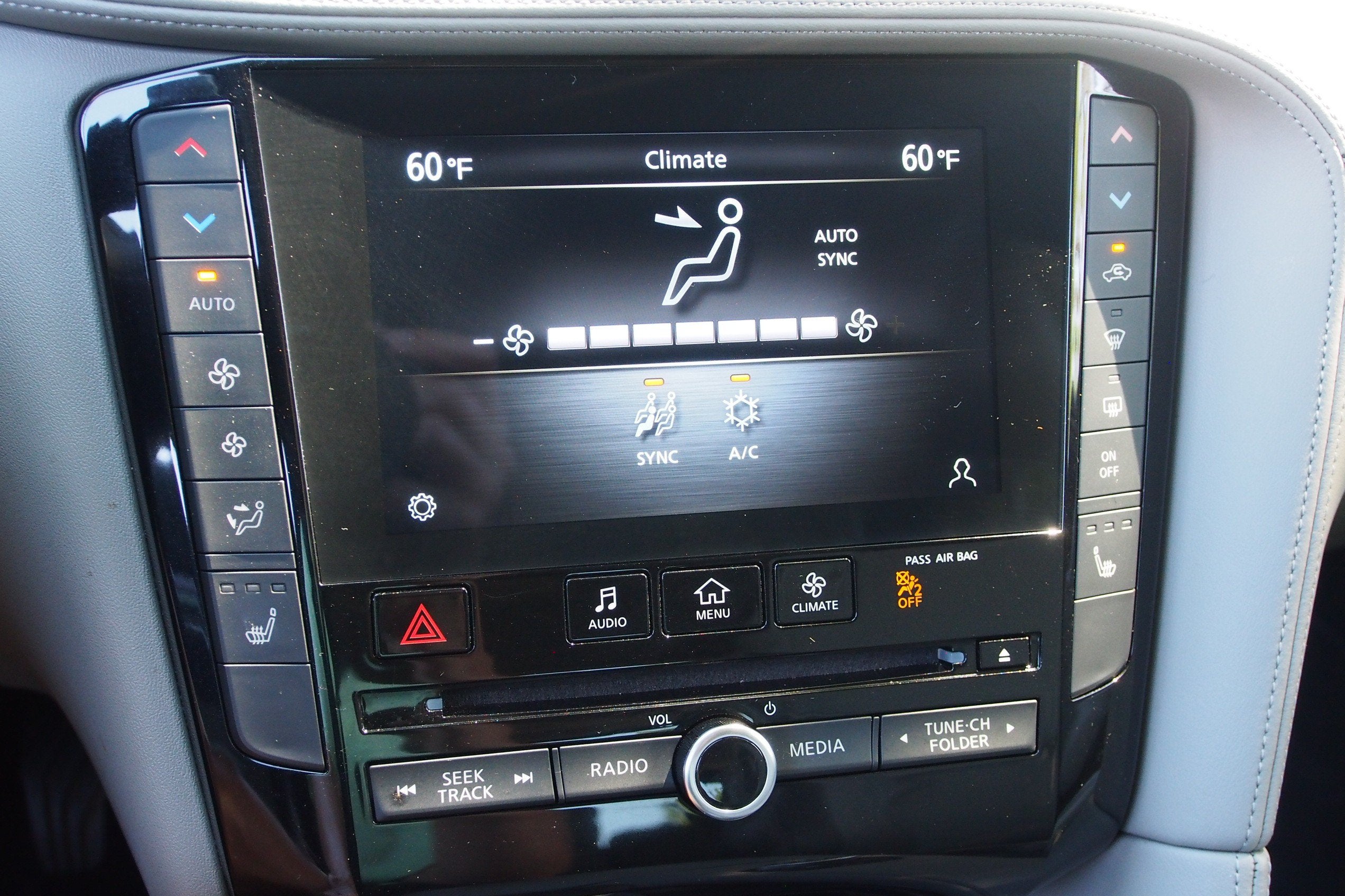 2023 INFINITI QX50 LUXE