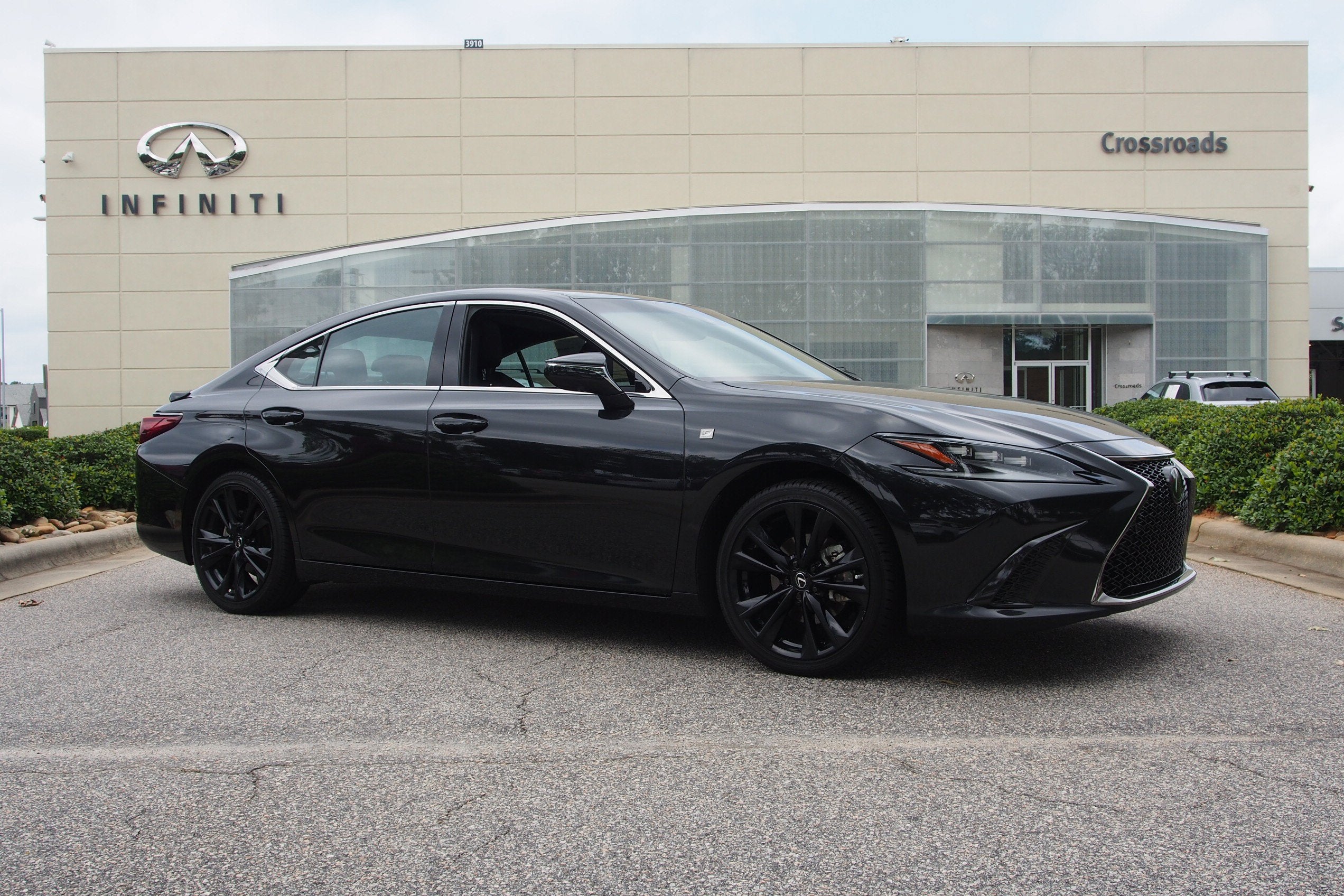 2024 Lexus ES ES 300h F SPORT Handling