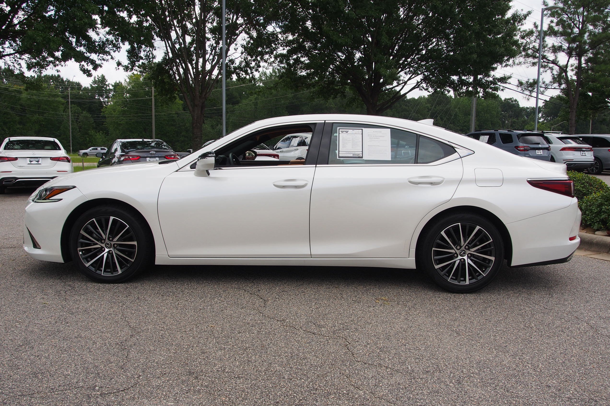 2025 Lexus ES ES 350