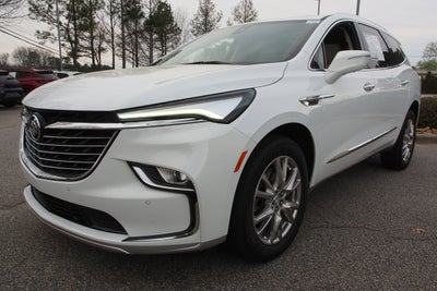 2023 Buick Enclave Essence