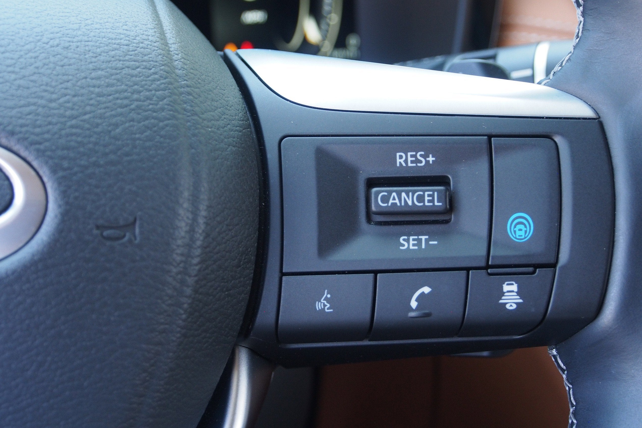 2025 INFINITI QX60 SENSORY