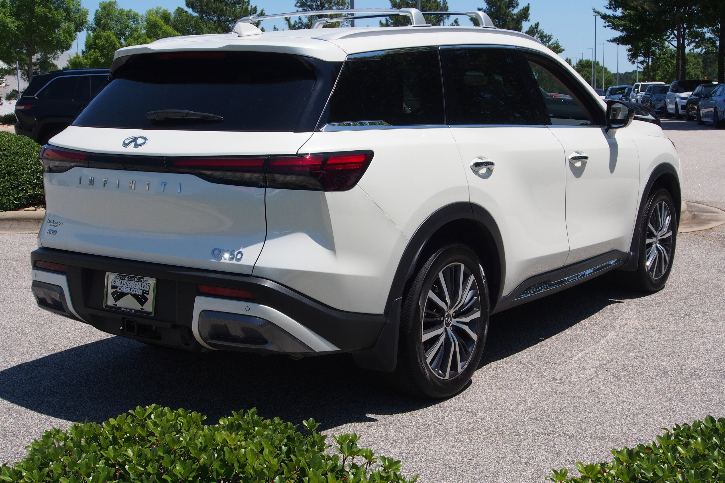 2025 INFINITI QX60 SENSORY