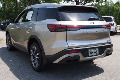 2023 INFINITI QX60 LUXE