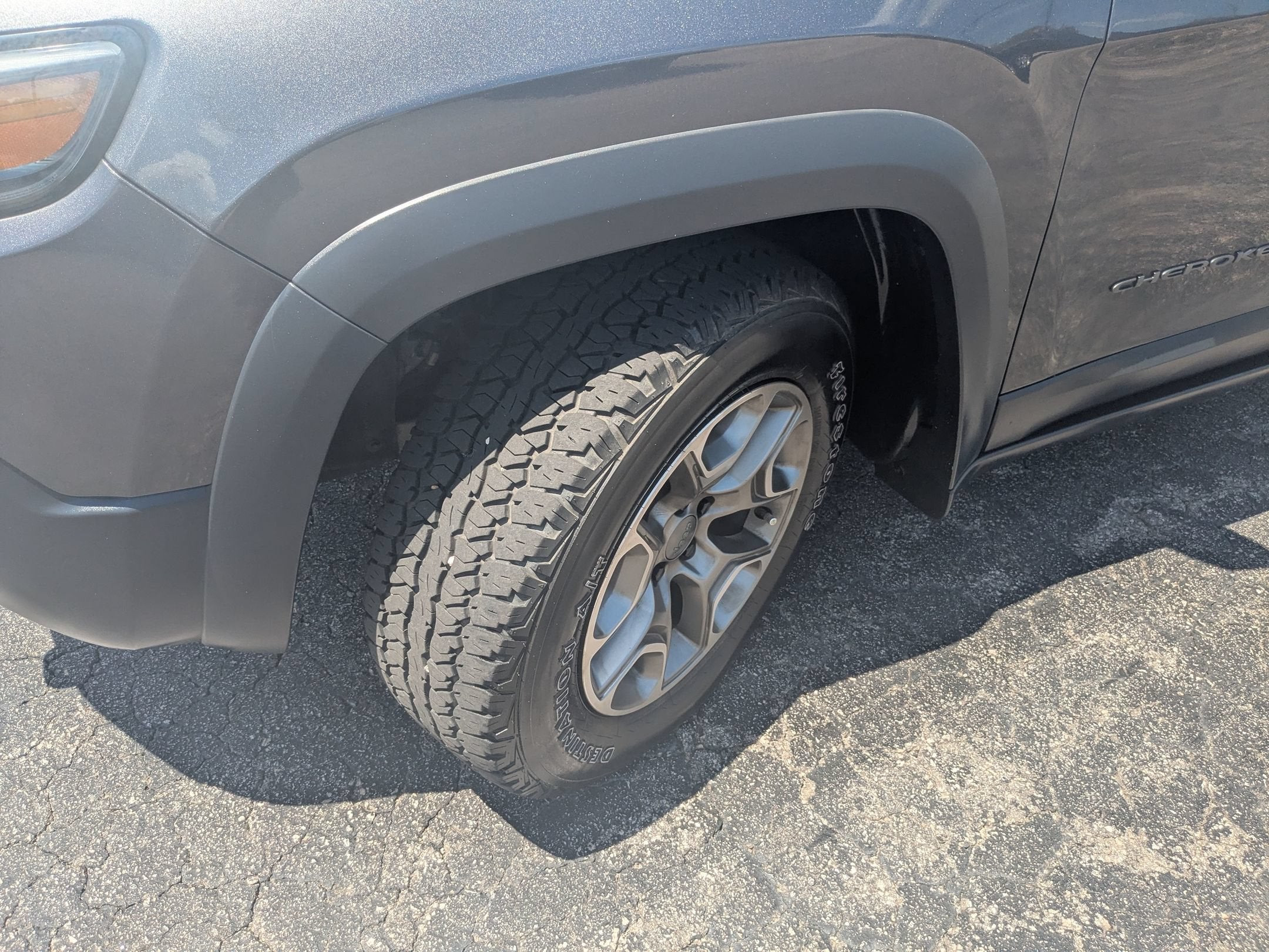 2022 Jeep Cherokee Trailhawk