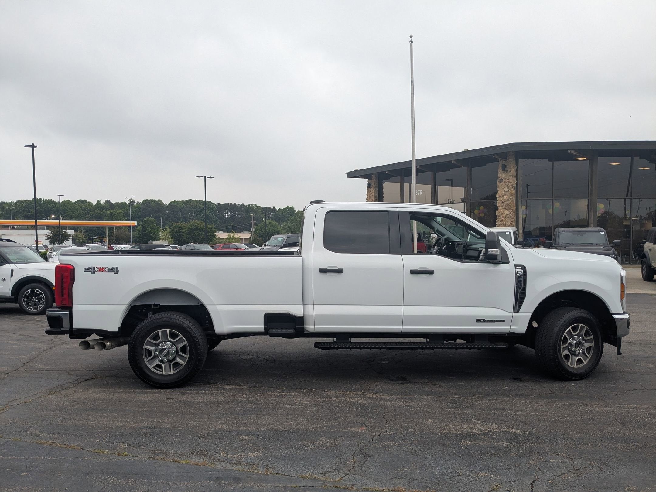 2025 Ford Super Duty F-350 SRW XLT