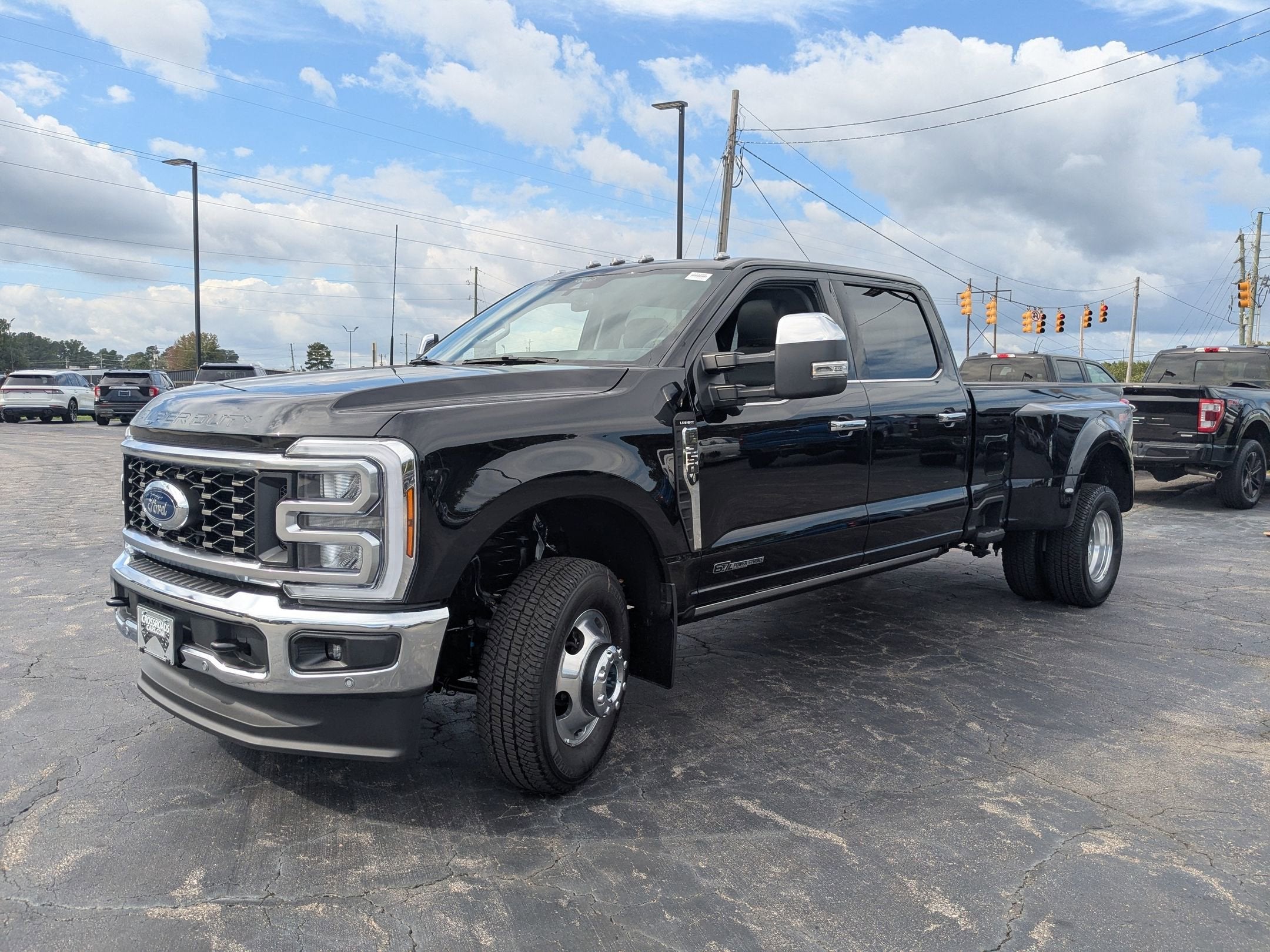 2026 Ford Super Duty F-350 DRW LARIAT