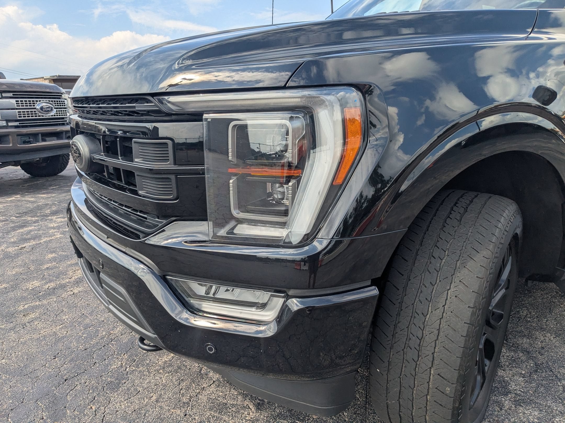 2023 Ford F-150 LARIAT