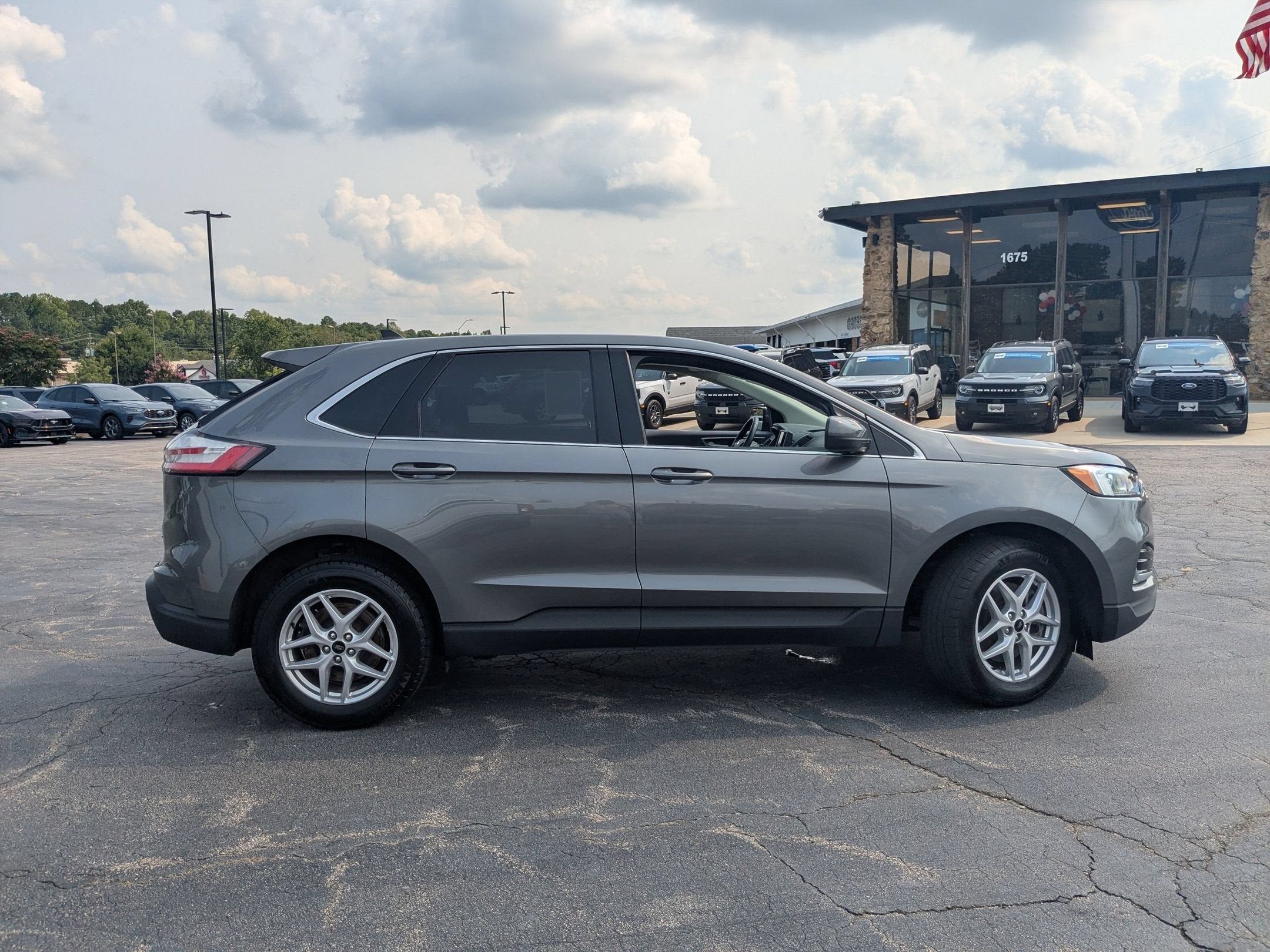 2023 Ford Edge SEL