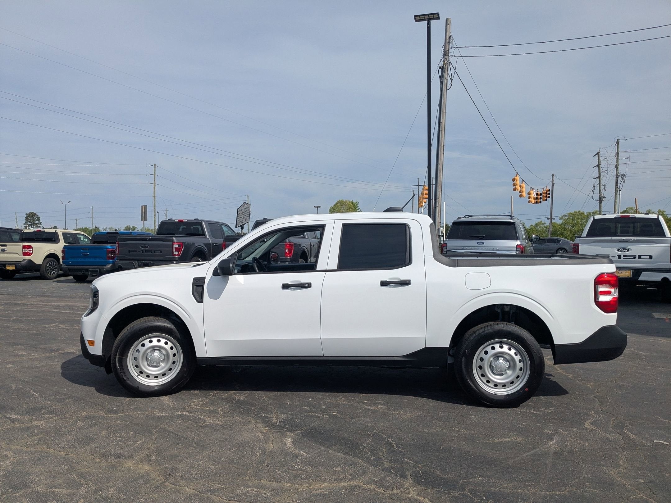 2026 Ford Maverick XL