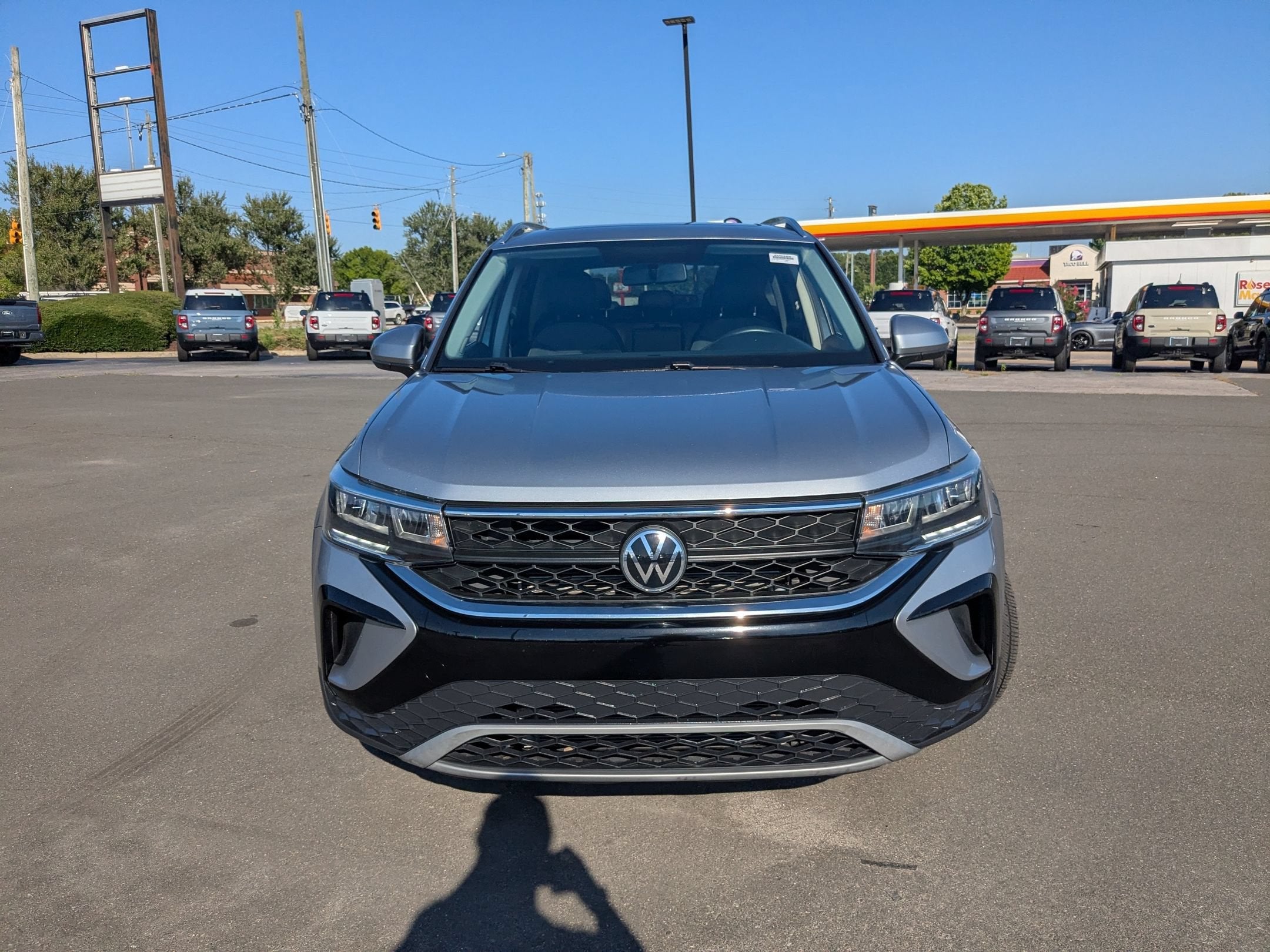 2022 Volkswagen Taos SE