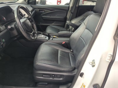 2020 Honda Pilot Touring 8-Passenger