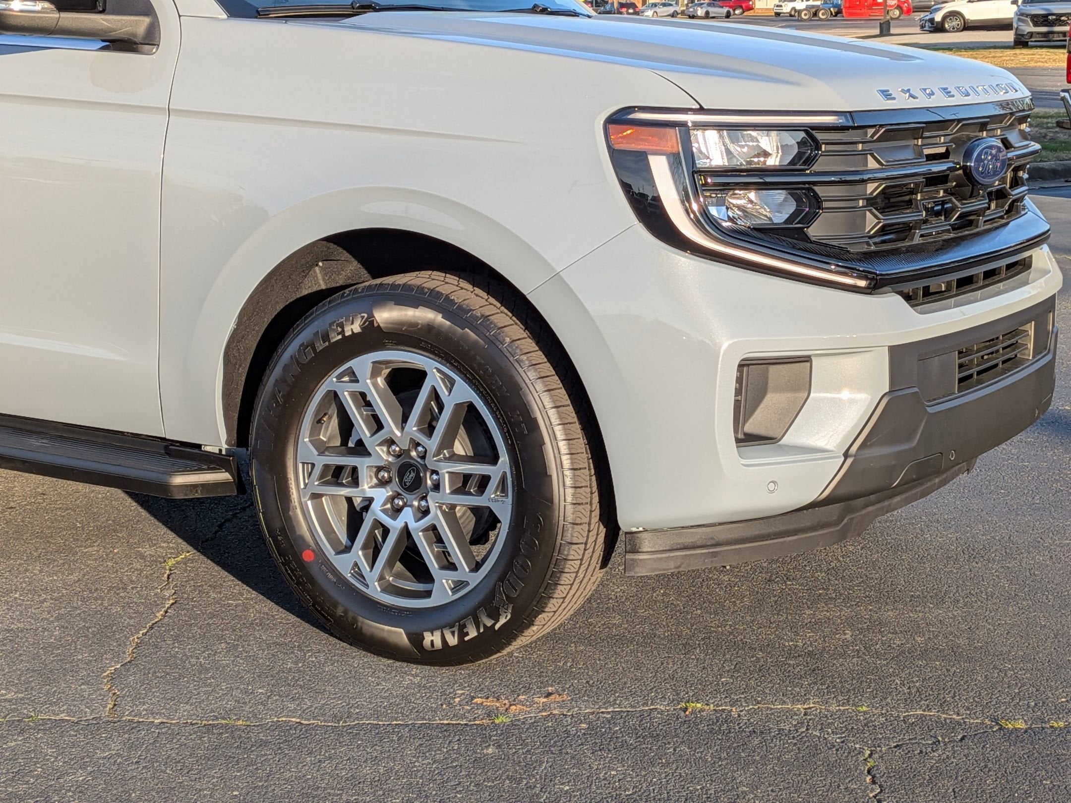 2026 Ford Expedition Active