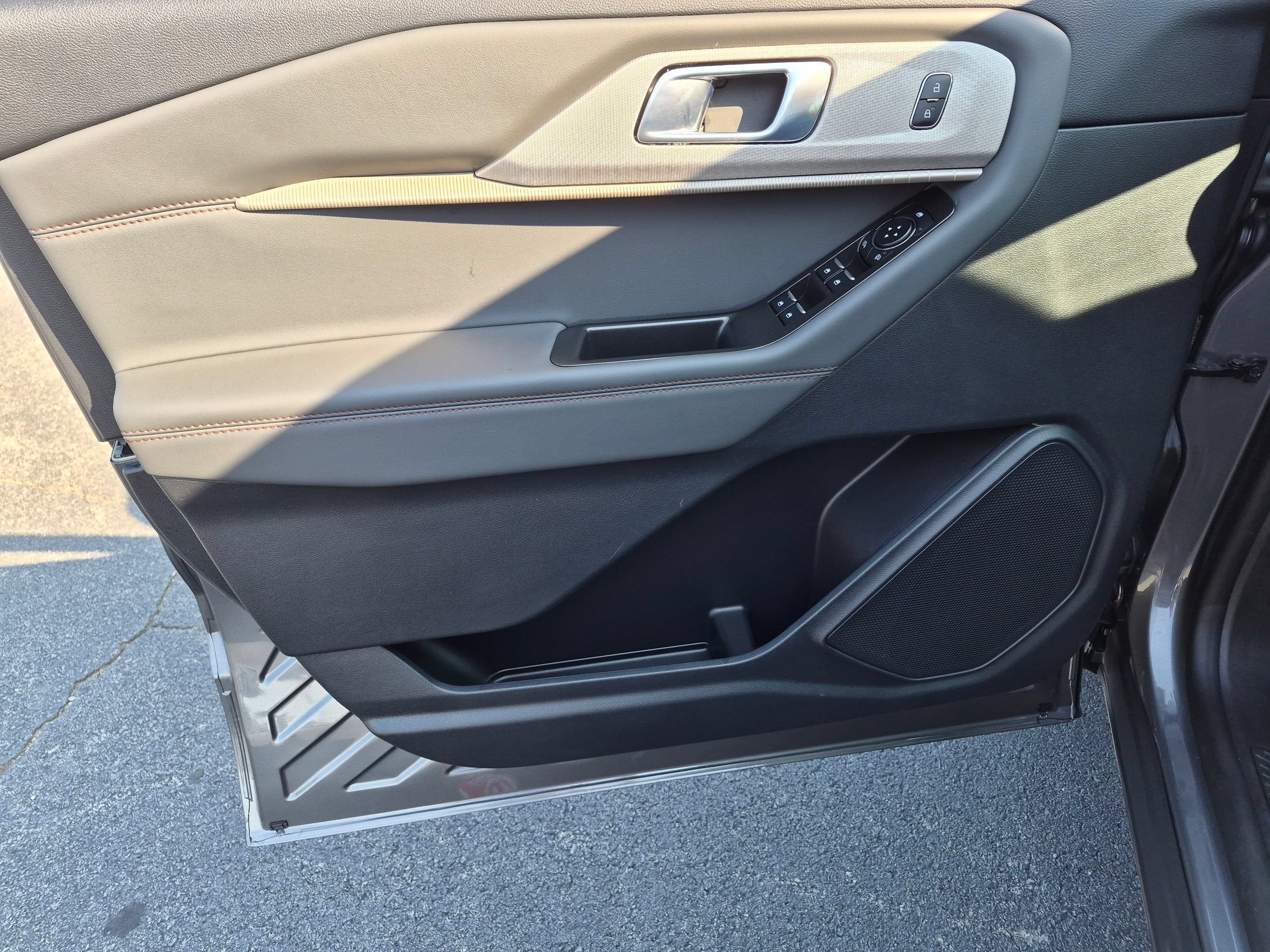 2026 Ford Explorer Active - Crossroads Courtesy Demo